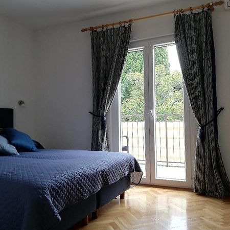 Lino Apartments Ровинь Экстерьер фото