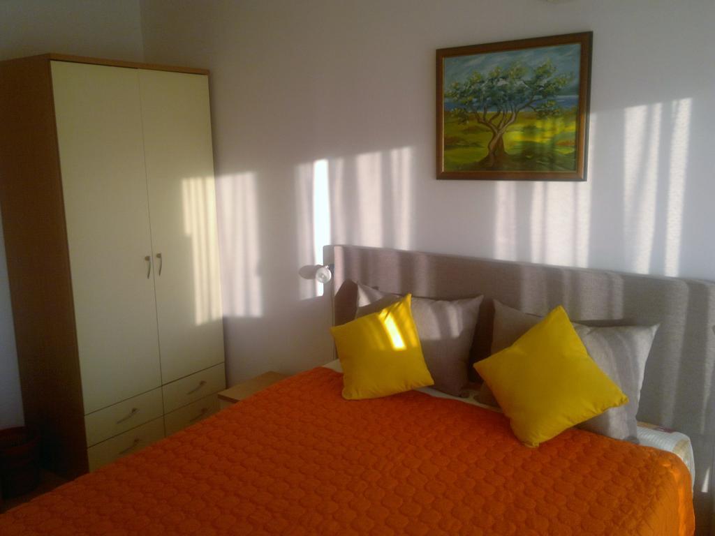 Lino Apartments Ровинь Экстерьер фото